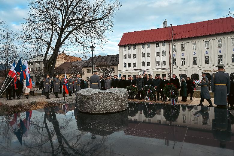 Spomienkové oslavy v Brezne sa konali za účasti Čestnej stráže Ozbrojených síl Slovenskej republiky